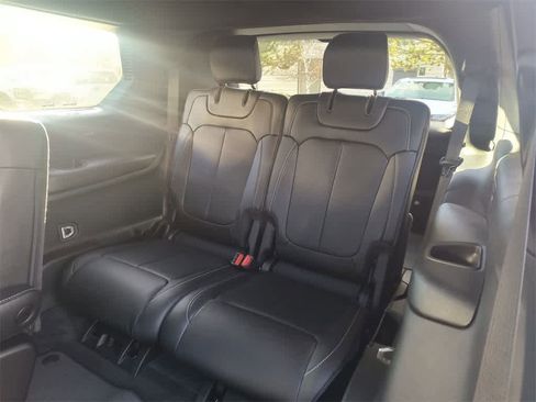 New 2025 Jeep Grand Cherokee L Limited image 24