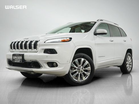 Used 2016 Jeep Cherokee Overland w/ Technology Group AWD/4WD image 1