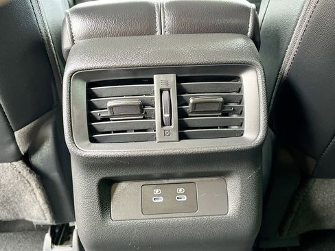 Used 2025 Nissan Murano SL AWD/4WD image 26