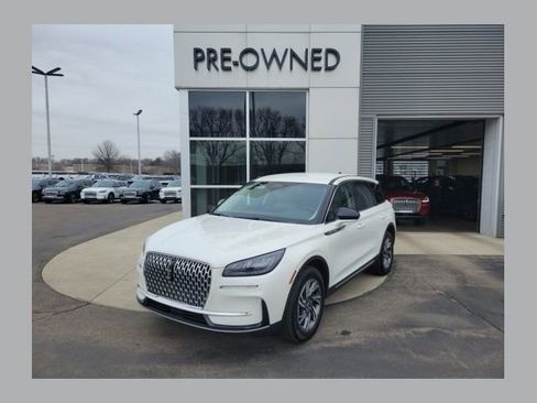 Certified 2024 Lincoln Corsair AWD image 1