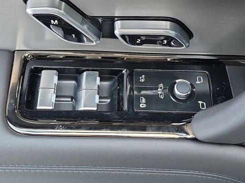 New 2026 Land Rover Range Rover Sport SE image 29