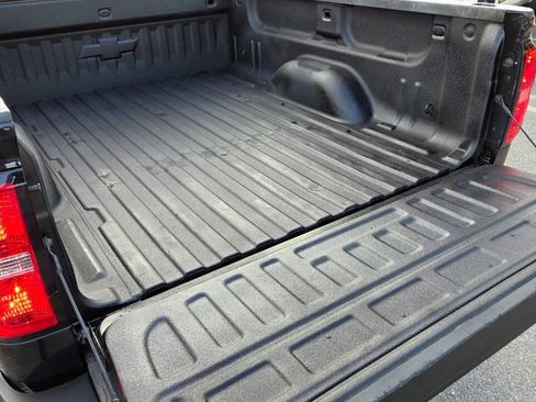 Used 2019 Chevrolet Silverado 2500 W/T w/ Snow Plow Prep Package AWD/4WD image 39