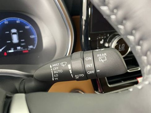 New 2026 Toyota Highlander Platinum AWD/4WD image 9