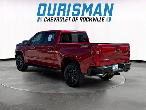 Used 2024 Chevrolet Silverado 1500 LT Trail Boss w/ Convenience Package II AWD/4WD image 4