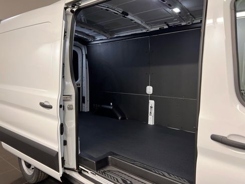New 2026 Ford Transit 250 148 Medium Roof w/ Load Area Protection Package image 27