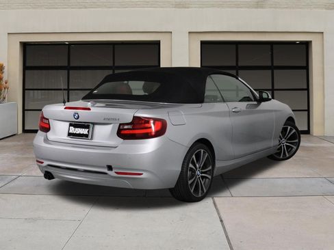 Used 2016 BMW 228i Convertible RWD image 4