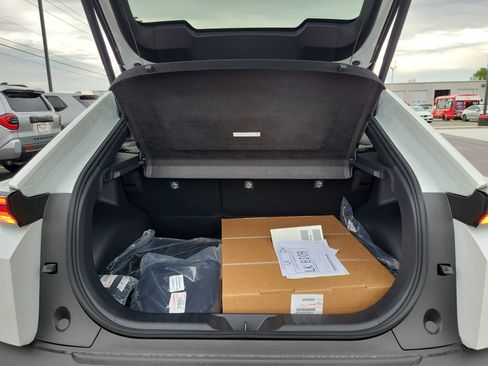 New 2026 Toyota C-HR AWD/4WD image 8