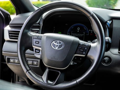Certified 2025 Toyota Camry SE FWD image 31