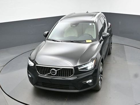 Used 2023 Volvo XC40 B5 Plus w/ Protection Package Premier AWD/4WD image 19