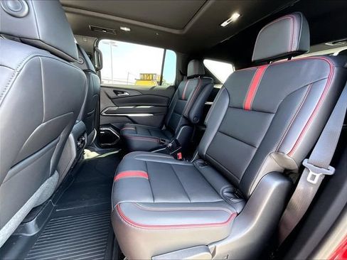 New 2027 Chevrolet Traverse RS w/ LPO, Floor Liner Package AWD/4WD image 14