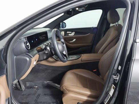 Used 2022 Mercedes-Benz E 450 4MATIC Sedan image 10