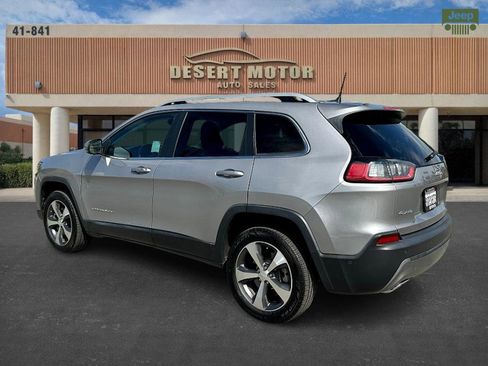 Used 2021 Jeep Cherokee Limited image 6