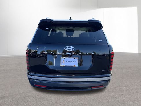 Certified 2026 Hyundai Palisade Limited AWD/4WD image 8