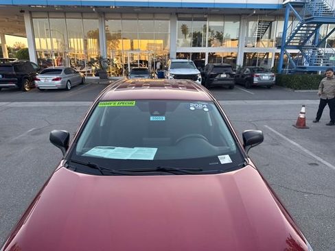 Used 2024 Toyota RAV4 LE image 33