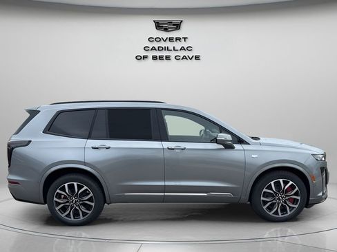 New 2025 Cadillac XT6 Sport w/ Technology Package image 18