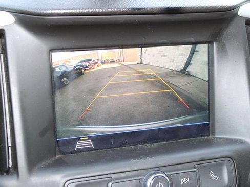 Used 2018 GMC Terrain SLE w/ Driver Convenience Package image 7