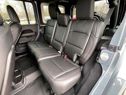 New 2026 Jeep Wrangler Unlimited Rubicon image 10