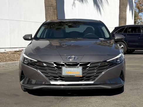 Used 2023 Hyundai Elantra Limited w/ Cargo Package image 5
