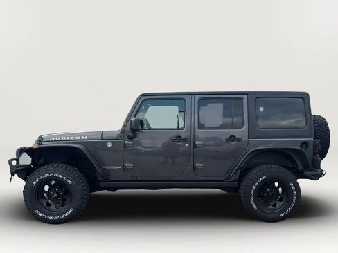 Used 2017 Jeep Wrangler Unlimited Rubicon w/ Connectivity Group image 6