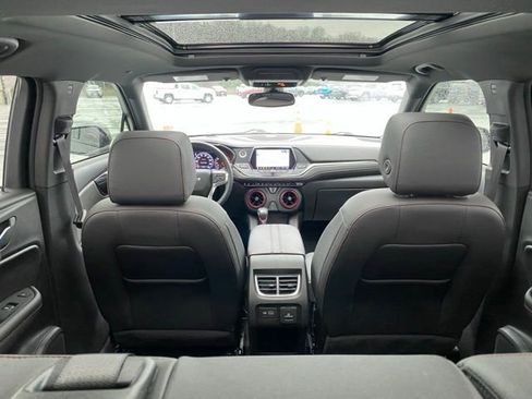 Used 2022 Chevrolet Blazer RS w/ Enhanced Convenience Package image 10