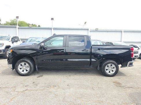 Used 2025 Chevrolet Silverado 1500 LT RWD image 8