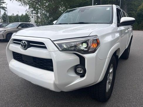 Used 2024 Toyota 4Runner SR5 RWD image 9