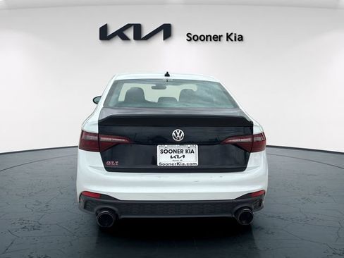 Used 2024 Volkswagen Jetta GLI 40th Anniversary Edition FWD image 5