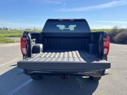 New 2026 GMC Sierra 1500 Elevation image 28