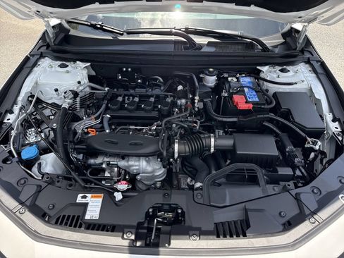Used 2025 Honda Accord LX image 27