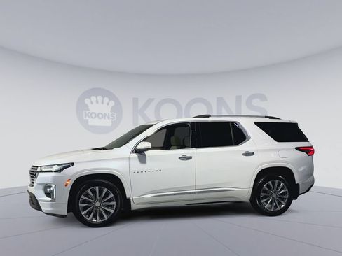Used 2023 Chevrolet Traverse Premier AWD/4WD image 7