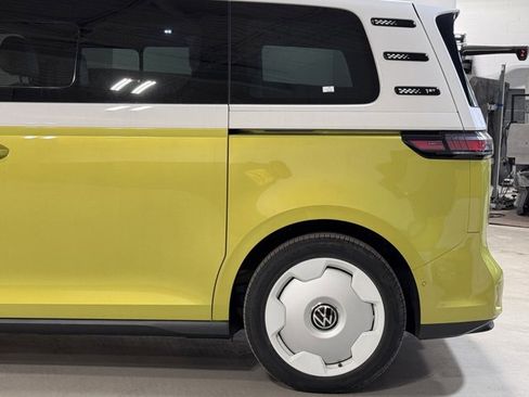 New 2025 Volkswagen ID. Buzz 1st Edition image 45