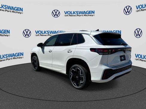 Used 2026 Volkswagen Tiguan SEL R-Line AWD/4WD image 4