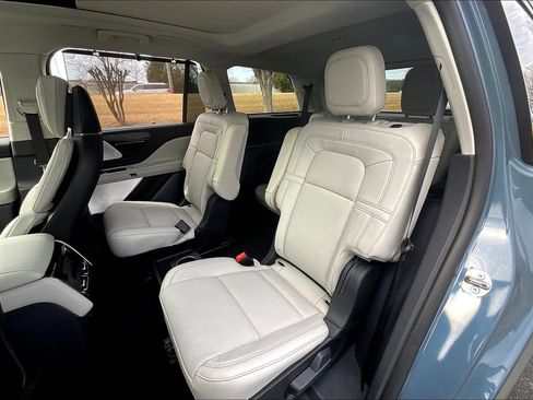 New 2025 Lincoln Aviator Reserve w/ Equipment Group 201A image 10