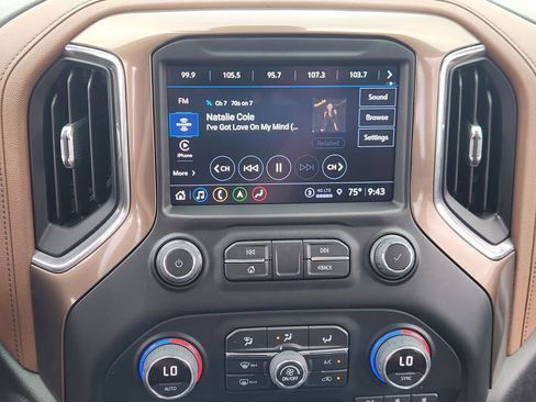 Used 2022 Chevrolet Silverado 1500 High Country w/ Safety Package II RWD image 18