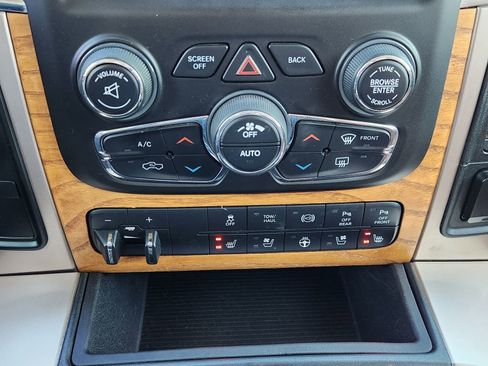 Used 2018 RAM 3500 Laramie Longhorn image 22