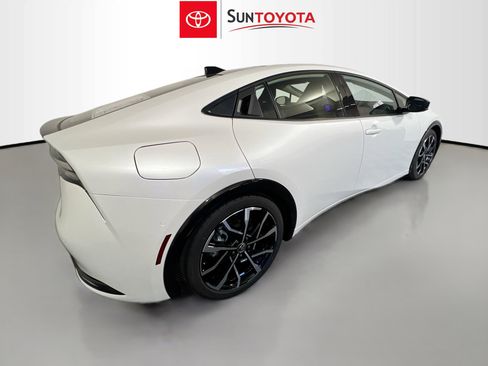 New 2026 Toyota Prius Plug-In Hybrid image 4