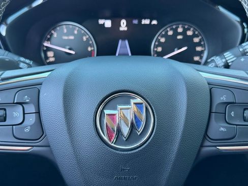 Used 2023 Buick Envision Avenir image 33