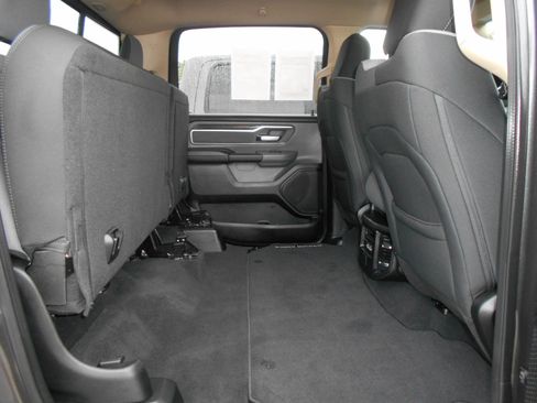 Certified 2019 RAM 1500 Big Horn AWD/4WD image 25