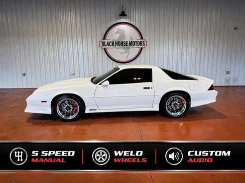 Used 1991 Chevrolet Camaro RS RWD image 1