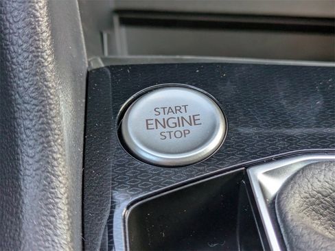 New 2026 Volkswagen Taos SEL image 42