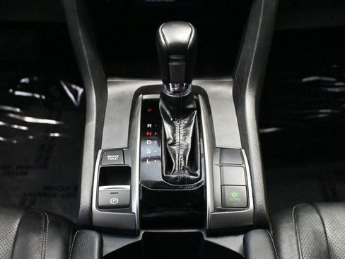 Used 2019 Honda Civic EX-L image 17
