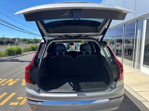 Certified 2025 Volvo XC90 B6 Plus AWD/4WD image 11