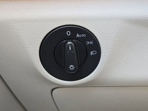 Used 2019 Volkswagen Jetta S image 21