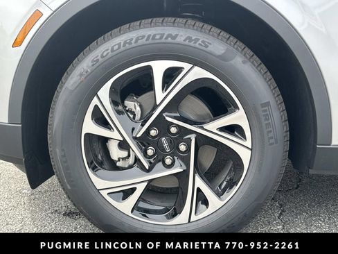 New 2026 Lincoln Nautilus Premier AWD/4WD image 27