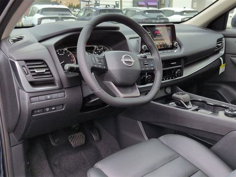 New 2026 Nissan Rogue SV w/ SV Premium Package image 9