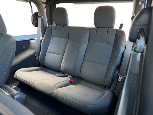 Used 2018 Jeep Wrangler Sport AWD/4WD image 8