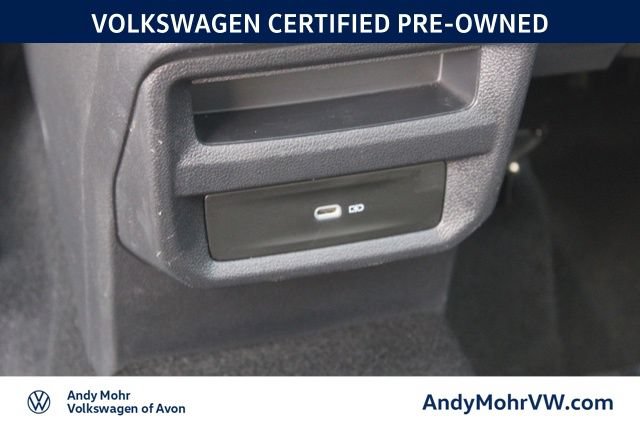 Used 2022 Volkswagen Taos SE w/ Panoramic Sunroof Package AWD/4WD image 27
