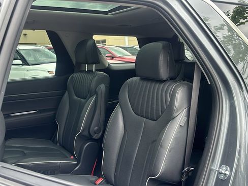 Used 2024 Hyundai Palisade Limited image 28