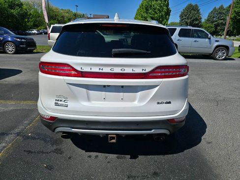 Used 2016 Lincoln MKC Reserve w/ Lincoln MKC Climate Package AWD/4WD image 4
