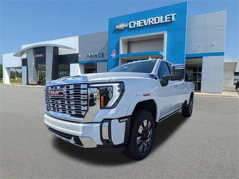 New 2026 GMC Sierra 2500 Denali w/ Denali Reserve Package image 9